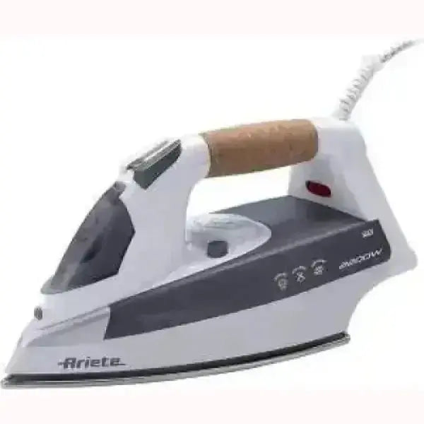 Ferro da stiro Ariete con impugnatura marrone e design ergonomico per uso domestico