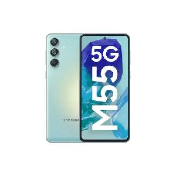 Smartphone Samsung Galaxy M53 5G con tripla fotocamera posteriore e display ampio senza bordi