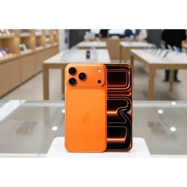 Smartphone Apple iPhone 17 Pro Max in arancione con design elegante e fotocamera avanzata