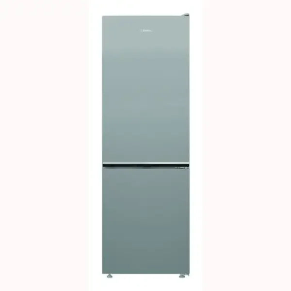 Frigo combinato Indesit con design moderno e doppia porta per conservazione efficiente