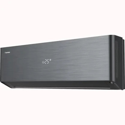 Condizionatore Hisense moderno color grigio antracite con display digitale della temperatura