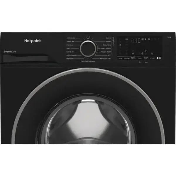 Lavatrici Hotpoint con pannello di controllo digitale e grande oblo in acciaio inossidabile