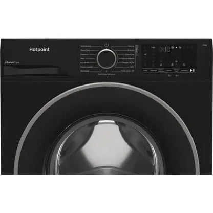 Lavatrici Hotpoint con pannello di controllo digitale e grande oblo in acciaio inossidabile