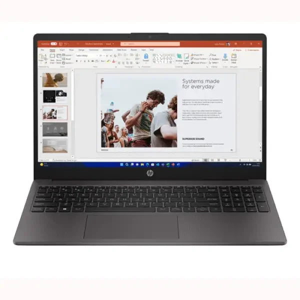 Notebook HP con display da 15 pollici, ideale per presentazioni e lavoro quotidiano