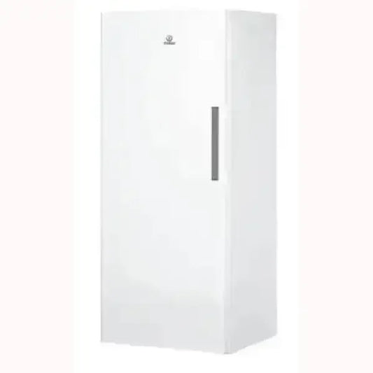 Congelatore Indesit verticale bianco con maniglia integrata e design compatto