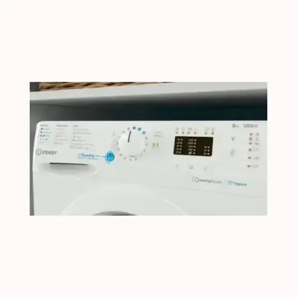 Pannello di controllo lavatrice INDESIT con selettore programmi e display digitale bianco