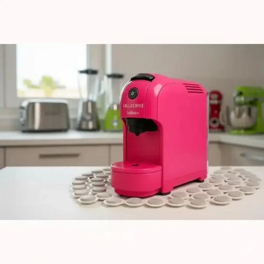 Macchina da caffè Lollocaff rosa con design moderno e sistema per capsule