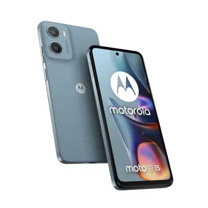 Smartphone Motorola Moto E15 con design elegante e schermo ampio e luminoso