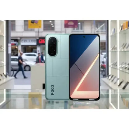 Smartphone POCO M7 con schermo grande e design elegante in una vetrina di un negozio