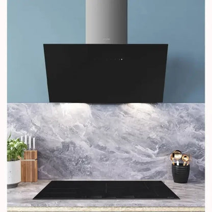 Cappa Aspirante a Muro SMEG 90cm moderna nera con design elegante in cucina contemporanea