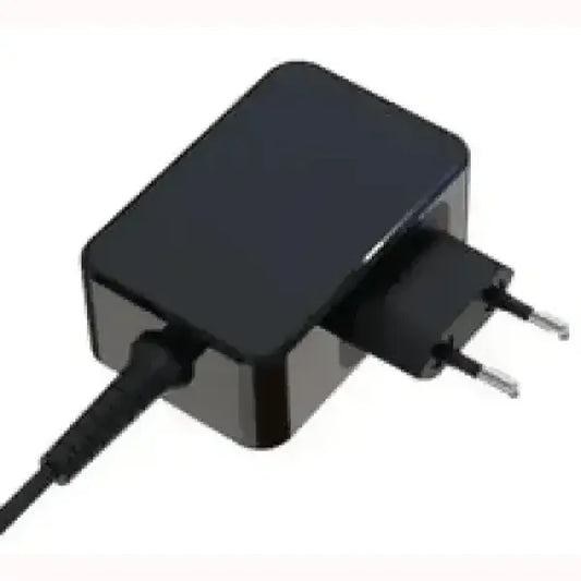 Alimentatore PC nero compatto con spina europea di marca TECNO adatto a vari dispositivi