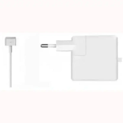 Alimentatore PC TECNO bianco con spina europea e cavo integrato per dispositivi