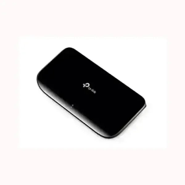 Switch di rete compatto nero TPLINK con design sottile e lucido indicato per connessioni LAN domestiche