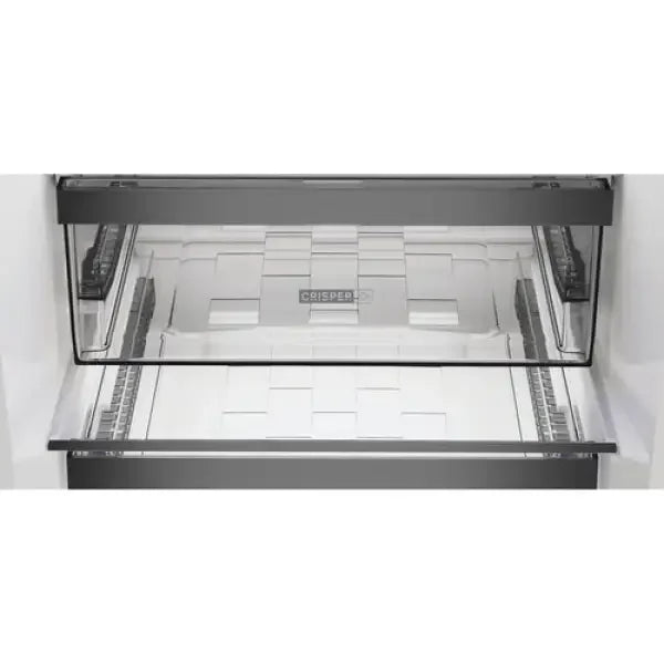 Ripiano interno trasparente con cassetto Crisped del frigo combinato Whirlpool per conservazione alimenti