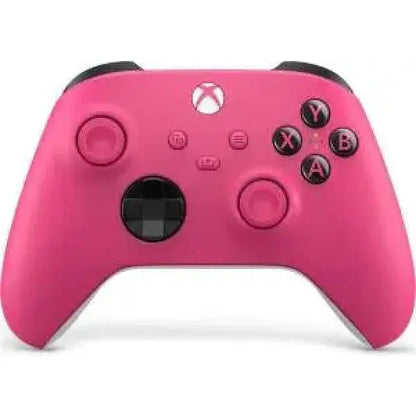 Controller XBOX rosa con design ergonomico e pulsanti reattivi per un gioco avvincente