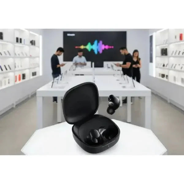 Cuffie Xiaomi true wireless con custodia nera in esposizione in negozio di tecnologia